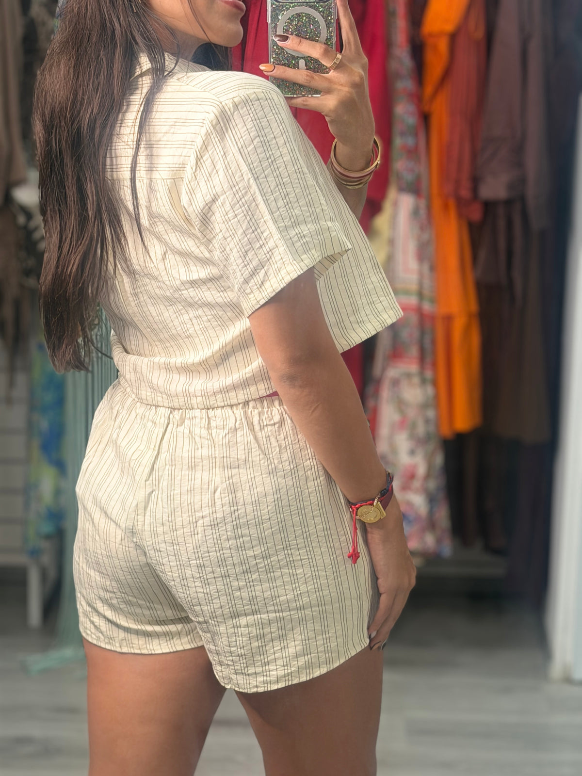 Lola set
