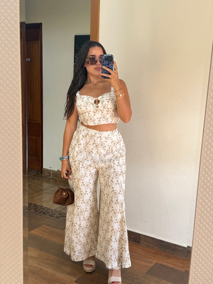 Floral embroidered set