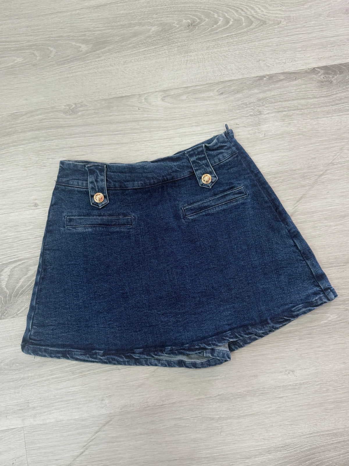 Skort (spandex, true to size)