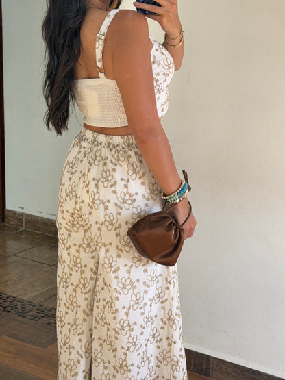 Floral embroidered set