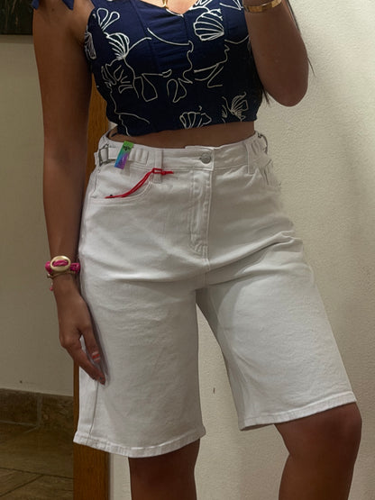 VIBRANT white jort