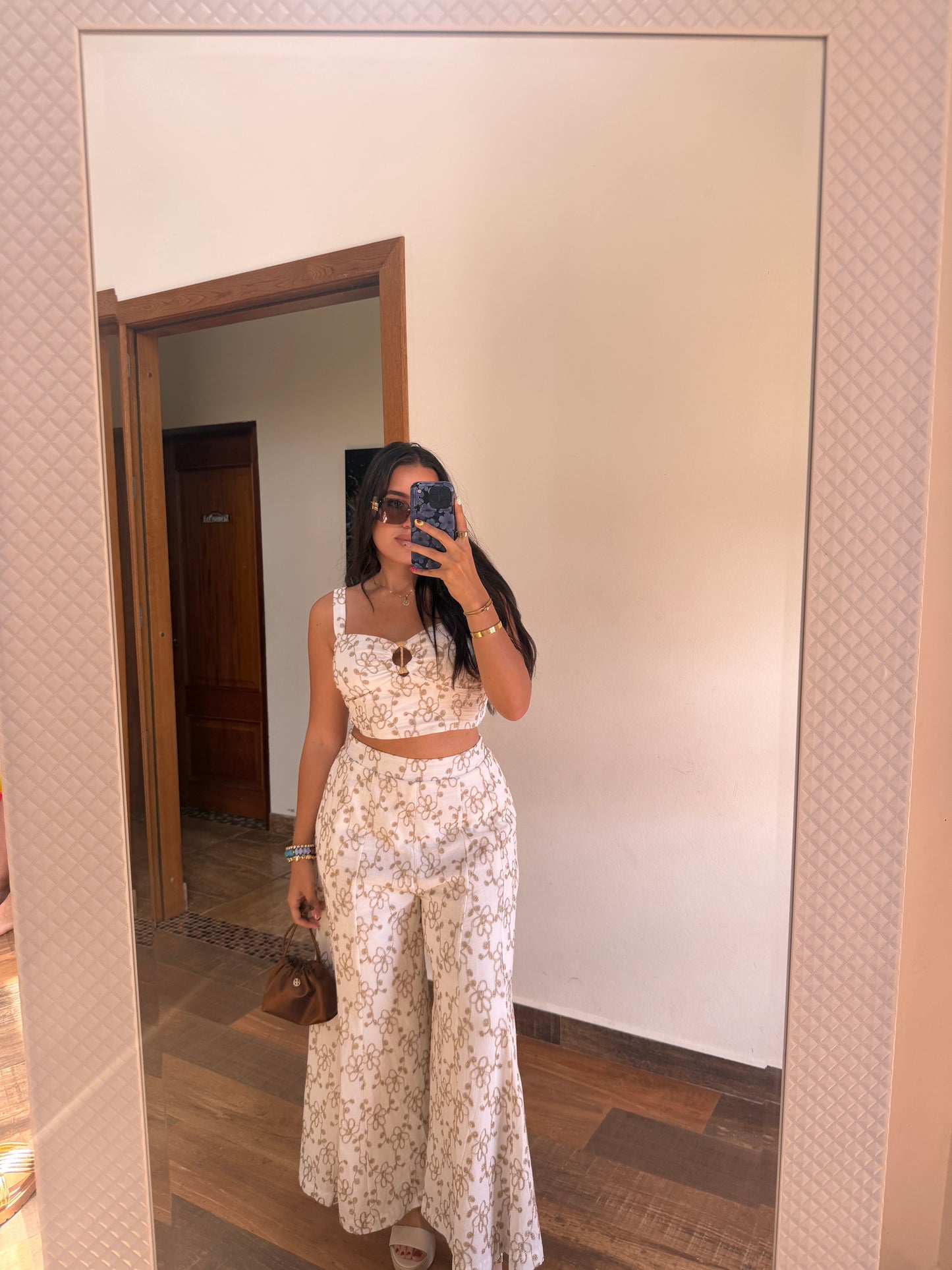 Floral embroidered set