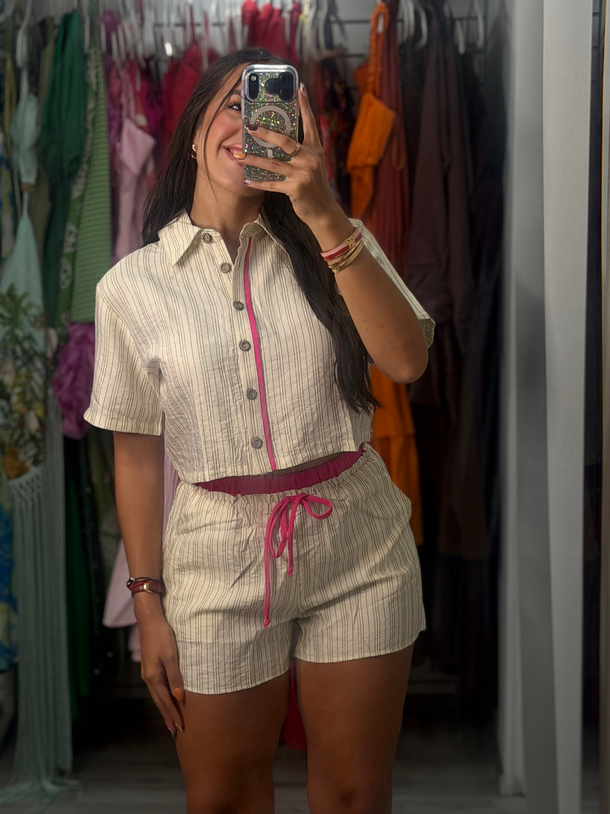Lola set
