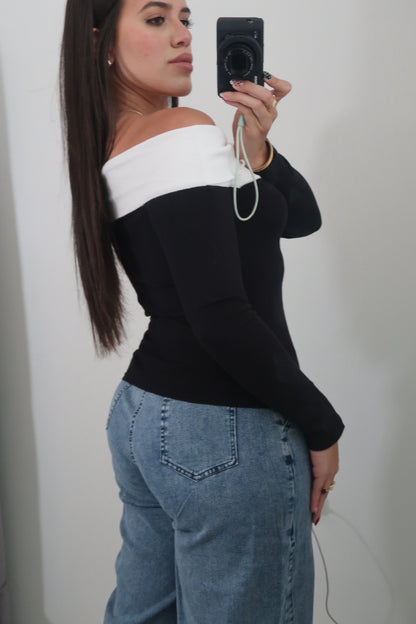Off shoulder B/W TOP
